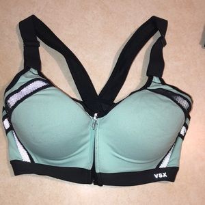 Victoria’s Secret VSX Sports bra